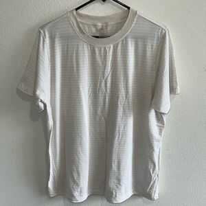 Calia by Carrie Underwood Women’s Short Sleeve Shirt